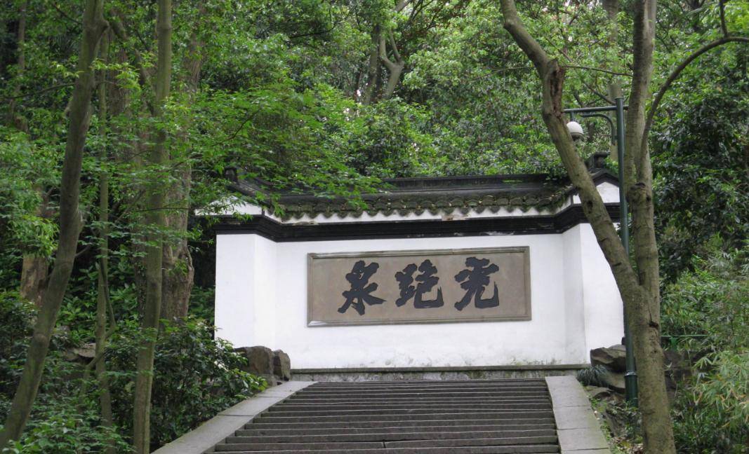 杭州被称“西湖双绝”低调的公园，门票仅需15元